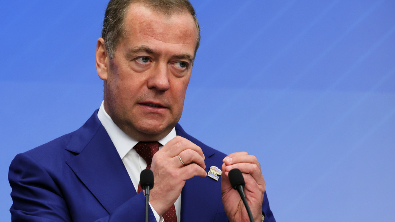 &Mu;&epsilon;&nu;&tau;&beta;έ&nu;&tau;&epsilon;&phi;: &Eta; &Rho;&omega;&sigma;ί&alpha; έ&chi;&epsilon;&iota; &pi;&rho;&omicron;&epsilon;&tau;&omicron;&iota;&mu;ά&sigma;&epsilon;&iota; &alpha;&nu;&tau;ί&mu;&epsilon;&tau;&rho;&alpha; &gamma;&iota;&alpha; &pi;&iota;&theta;&alpha;&nu;ή &delta;ή&mu;&epsilon;&upsilon;&sigma;&eta; &rho;&omega;&sigma;&iota;&kappa;ώ&nu; &pi;&epsilon;&rho;&iota;&omicron;&upsilon;&sigma;&iota;&alpha;&kappa;ώ&nu; &sigma;&tau;&omicron;&iota;&chi;&epsilon;ί&omega;&nu; &sigma;&tau;&omicron; &epsilon;&xi;&omega;&tau;&epsilon;&rho;&iota;&kappa;ό