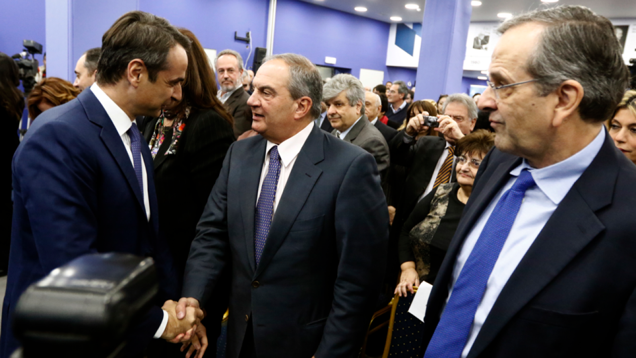 &Alpha;&nu;&omicron;ί&gamma;&mu;&alpha;&tau;&alpha; &sigma;&epsilon; &Kappa;&alpha;&rho;&alpha;&mu;&alpha;&nu;&lambda;ή, &mu;&eta;&nu;ύ&mu;&alpha;&tau;&alpha; &sigma;&epsilon; &Sigma;&alpha;&mu;&alpha;&rho;ά