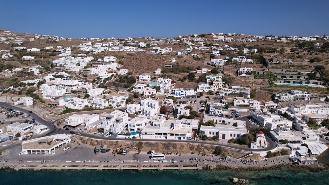 Καλοκαιρινό «πακέτο» πλειστηριασμών με… «άρωμα» Εκάλης και Μυκόνου