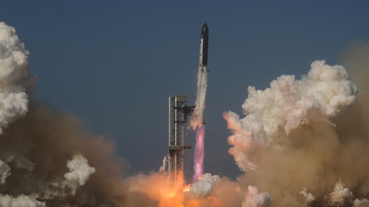 &Alpha;&pi;ό &tau;&eta;&nu; &epsilon;&kappa;&tau;ό&xi;&epsilon;&upsilon;&sigma;&eta; &sigma;&tau;&eta;&nu; &pi;&rho;&omicron;&sigma;&gamma;&epsilon;ί&omega;&sigma;&eta; &ndash; &Eta; SpaceX &delta;&epsilon;ί&chi;&nu;&epsilon;&iota; &pi;ό&sigma;&omicron; &epsilon;ύ&theta;&rho;&alpha;&upsilon;&sigma;&tau;&eta; &epsilon;ί&nu;&alpha;&iota; &eta; &laquo;έ&kappa;&rho;&eta;&xi;&eta;&raquo; &tau;&eta;&sigmaf; AI
