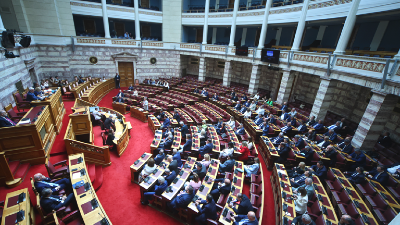 Βουλή: Δεκτό κατά πλειοψηφία στην Επιτροπή το ν/σ για αδειοδ
