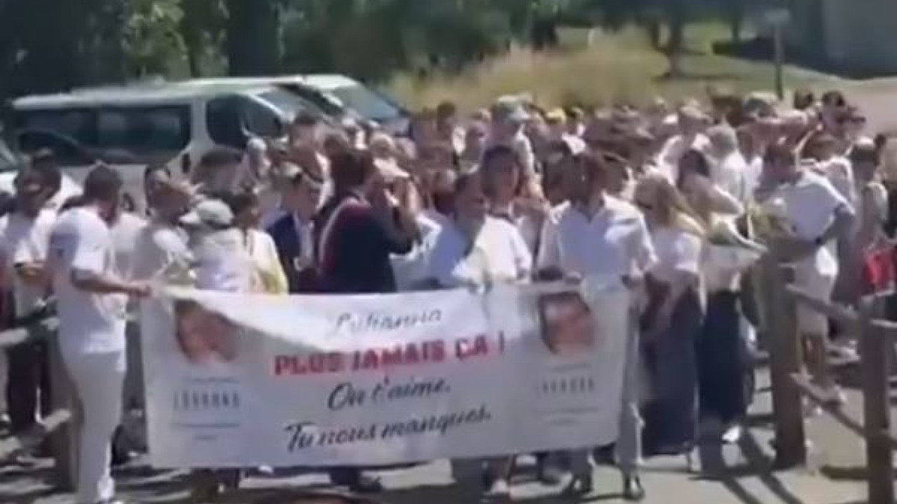 Οργή στη Γαλλία: Χιλιάδες σε πορεία για την 11χρονη Λιάνα - 