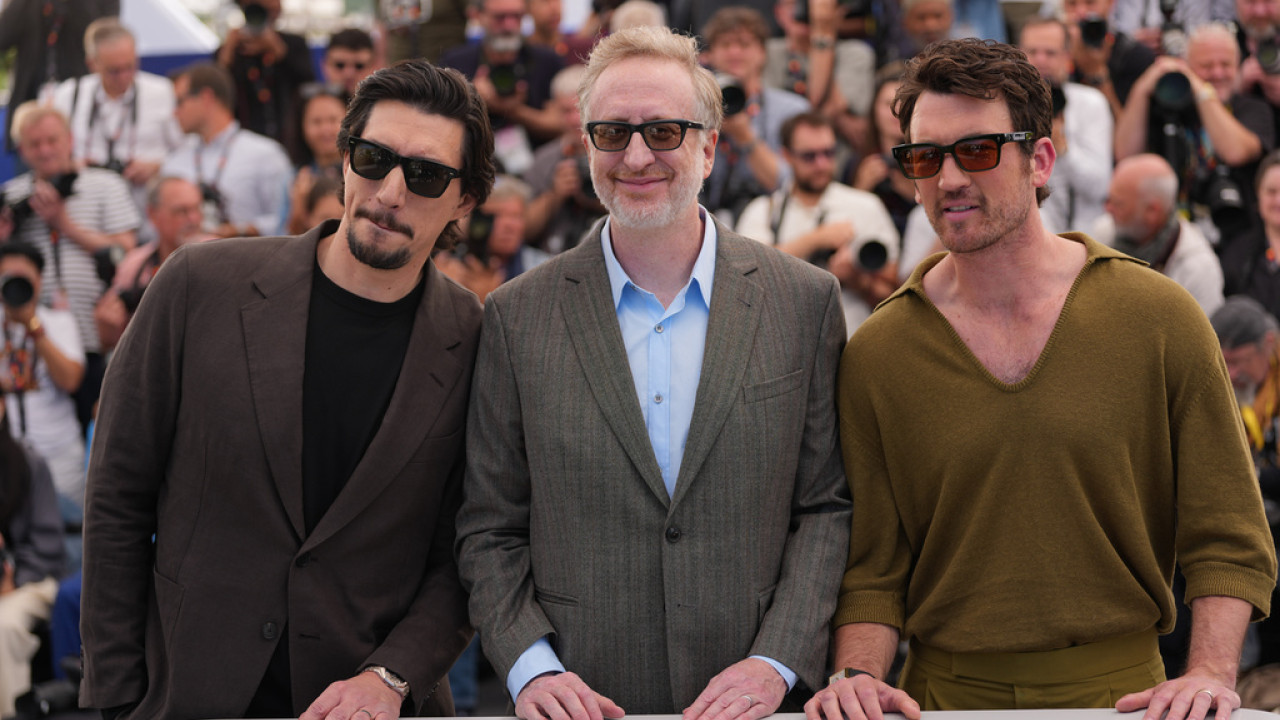 &Omicron; &Tau;&zeta;έ&iota;&mu;&sigmaf; &Gamma;&kappa;&rho;έ&iota; &epsilon;&pi;&iota;&sigma;&tau;&rho;έ&phi;&epsilon;&iota; &sigma;&tau;&omicron; NYFF: &Tau;&omicron; &laquo;Paper Tiger&raquo; &alpha;&nu;&omicron;ί&gamma;&epsilon;&iota; &tau;&omicron; &phi;&epsilon;&tau;&iota;&nu;ό &Phi;&epsilon;&sigma;&tau;&iota;&beta;ά&lambda;