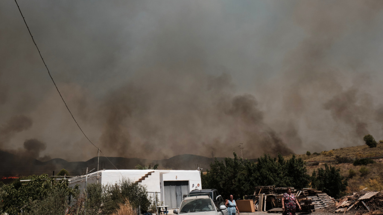 &Nu;&epsilon;ό&tau;&epsilon;&rho;&omicron;&sigmaf; &alpha;&pi;&omicron;&lambda;&omicron;&gamma;&iota;&sigma;&mu;ό&sigmaf; &sigma;&tau;&eta;&nu; &Iota;&sigma;&pi;&alpha;&nu;ί&alpha;: 12 &nu;&epsilon;&kappa;&rho;&omicron;ί &kappa;&alpha;&iota; 23 &omicron;&iota; &alpha;&gamma;&nu;&omicron;&omicron;ύ&mu;&epsilon;&nu;&omicron;&iota; &mu;&epsilon;&tau;ά &tau;&eta;&nu; &pi;&upsilon;&rho;&kappa;&alpha;&gamma;&iota;ά &sigma;&tau;&eta;&nu; &Alpha;&lambda;&mu;&epsilon;&rho;ί&alpha;
