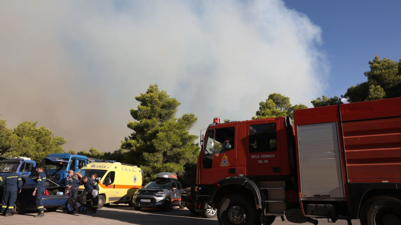 ΑΝΤΙΔΗΜΑΡΧΟΣ ΜΑΝΔΡΑΣ ΣΤΟΝ ΣΚΑΙ: ΑΝΥΠΟΛΟΓΙΣΤΕΣ ΚΑΤΑΣΤΡΟΦΕΣ ΣΕ ΠΟΡΤΟ ΓΕΡΜΕΝΟ, ΚΑΗΚΑΝ ΠΟΛΛΑ ΣΠΙΤΙΑ