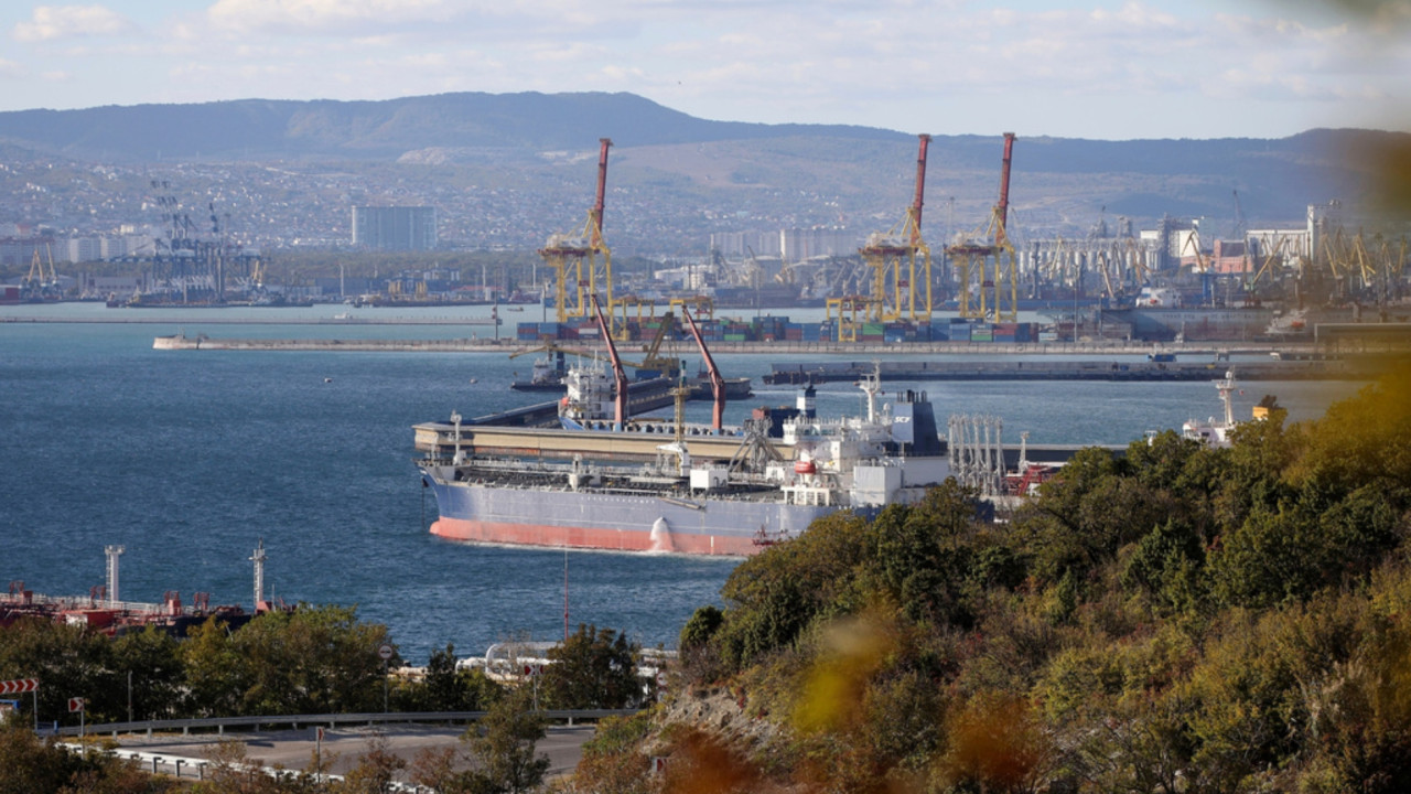 ΡΩΣΙΑ: ΣΤΑΜΑΤΑ ΤΗ ΛΕΙΤΟΥΡΓΙΑ ΤΟΥ Ο ΤΕΡΜΑΤΙΚΟΣ ΣΤΑΘΜΟΣ ΣΙΤΗΡΩΝ ΣΤΟ ΝΟΒΟΡΟΣΙΣΚ ΜΕΤΑ ΤΗΝ ΟΥΚΡΑΝΙΚΗ ΕΠΙΘΕΣΗ ΜΕ DRONES