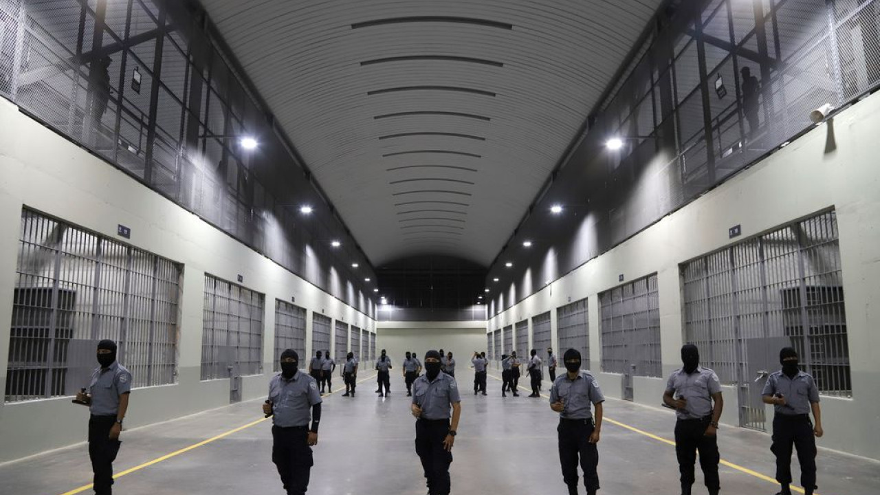 Ελ Σαλβαδόρ: Ο ΟΗΕ θορυβημένος εξαιτίας μεταρρύθμισης που προβλέπει πως ανήλικοι θα οδηγούνται σε φυλακές ενηλίκων