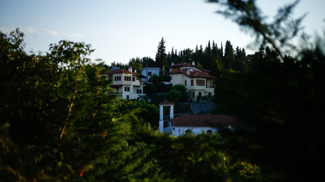 Εξοχικά δυο ταχυτήτων: Προκλήσεις, προοπτικές και στρατηγικές ανάπτυξης στις χειμερινές κατοικίες Εξοχικά δυο ταχυτήτων: Προκλήσεις, προοπτικές και στρατηγικές ανάπτυξης στις χειμερινές κατοικίες