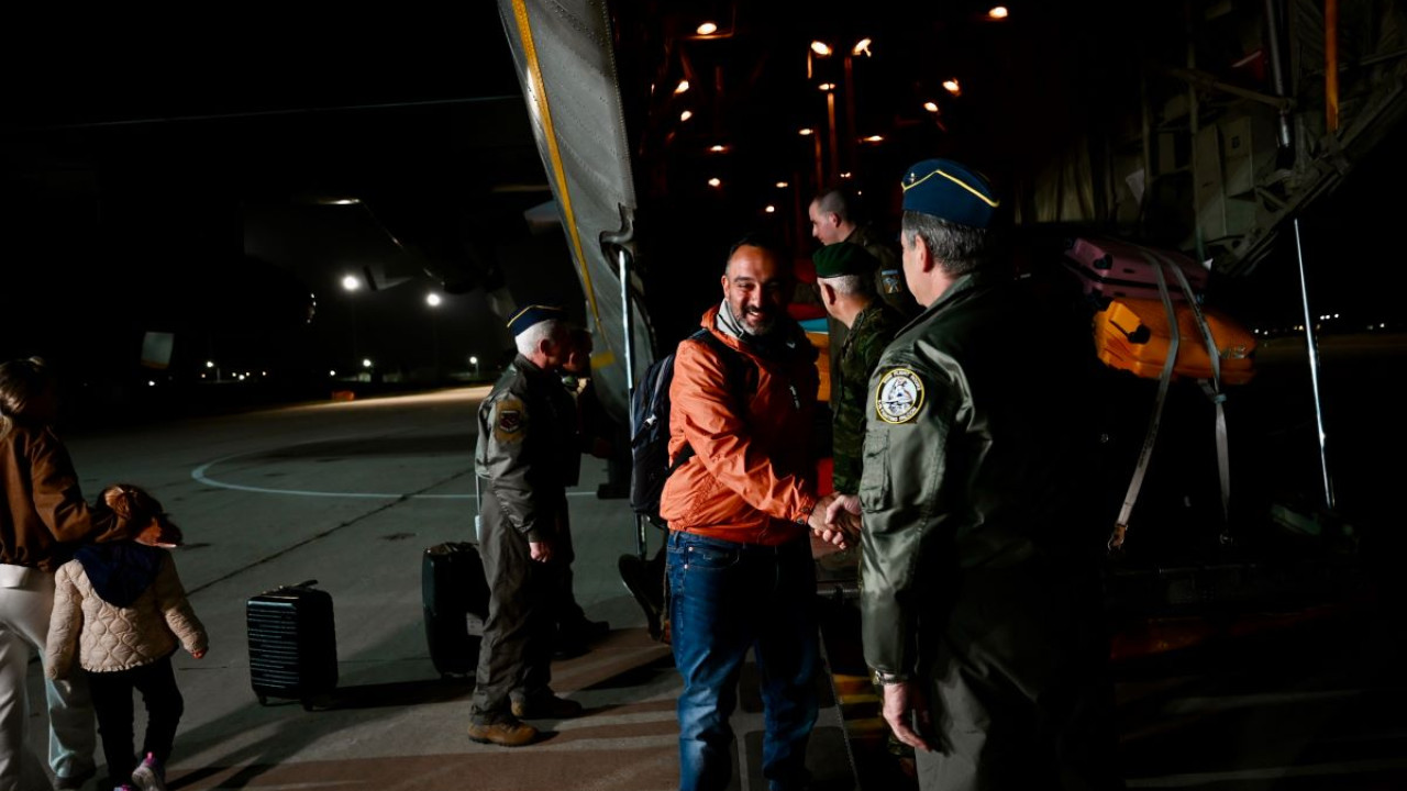 ΜΑΖΙΚΕΣ ΠΤΗΣΕΙΣ ΕΠΑΝΑΠΑΤΡΙΣΜΟΥ ΑΠΟ ΤΗ ΜΕΣΗ ΑΝΑΤΟΛΗ ΜΕ ΤΗΝ ΚΛΙΜΑΚΩΣΗ ΤΗΣ ΚΡΙΣΗΣ