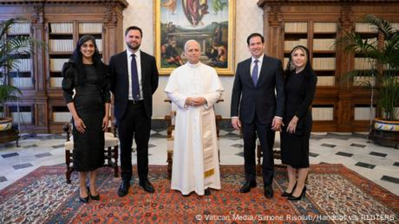 Βατικανό: Θα φιλοξενήσει διαπραγματεύσεις για το Ουκρανικό; Βατικανό: Θα φιλοξενήσει διαπραγματεύσεις για το Ουκρανικό;