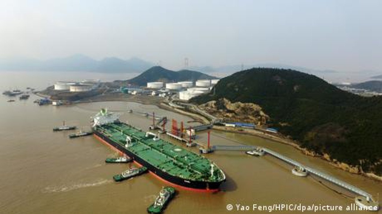 ΤΟ ΙΡΑΝ ΔΕΝ ΜΠΟΡΕΙ ΝΑ ΕΠΙΒΙΩΣΕΙ ΔΙΧΩΣ ΤΗΝ ΚΙΝΑ