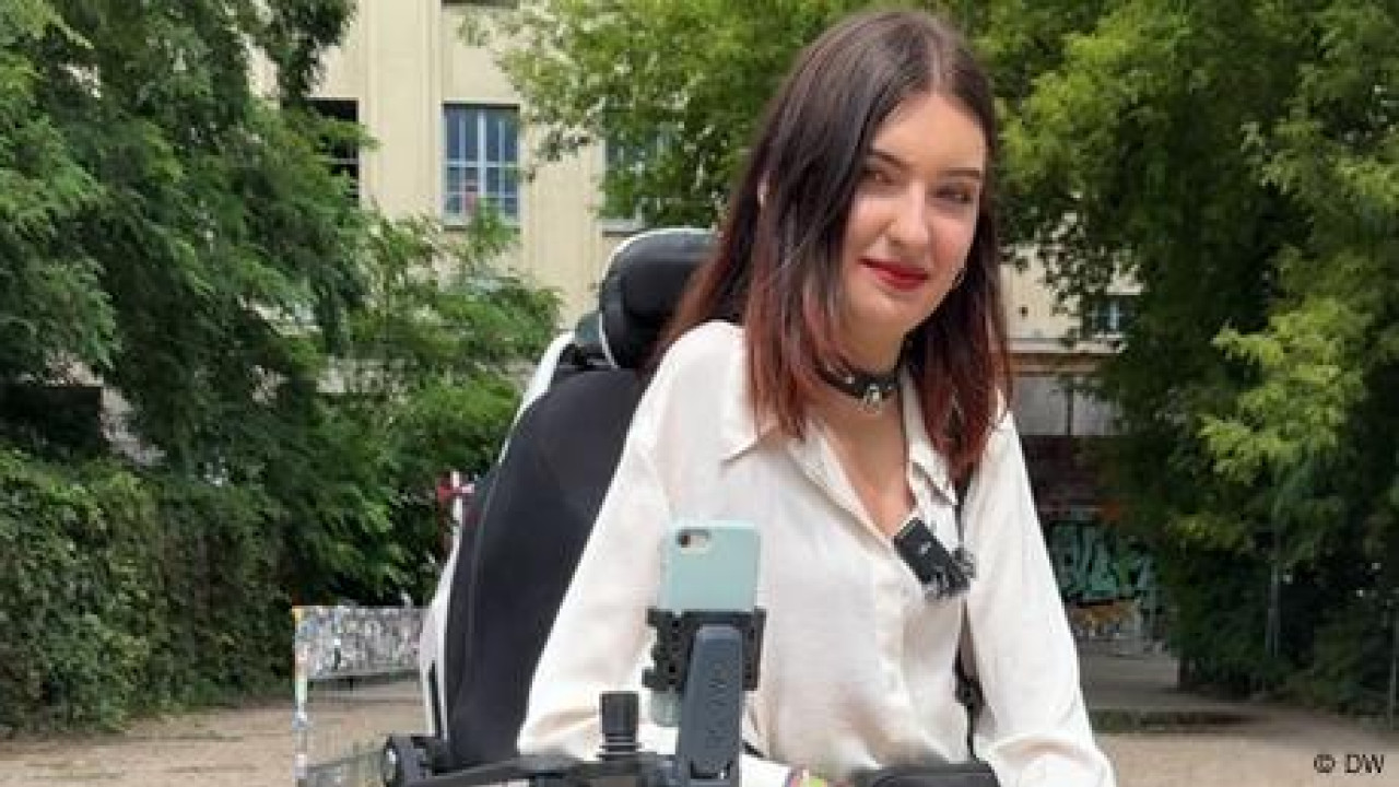 Προσβάσιμο το κλαμπ Berghain σε άτομα με αναπηρία