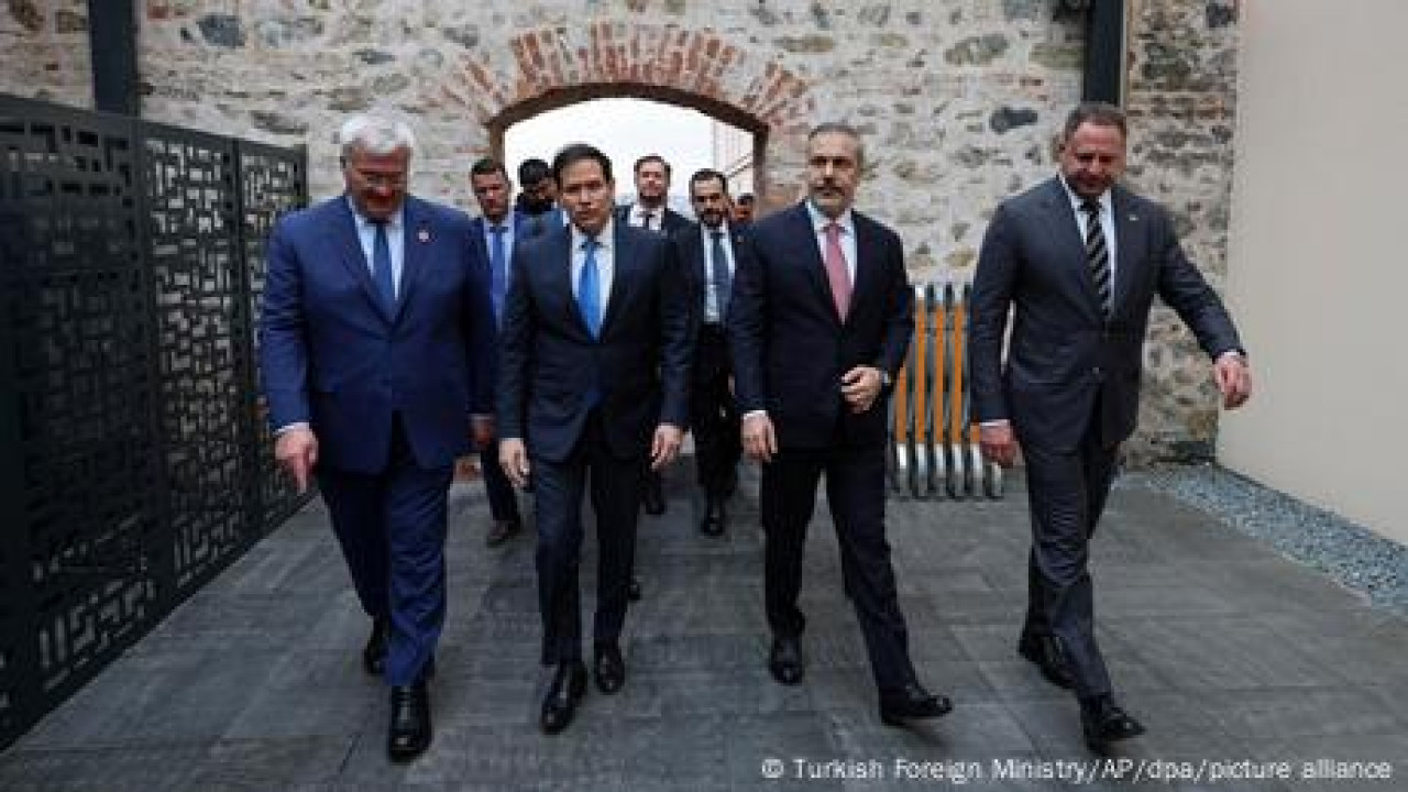 Ουκρανικό: Περιμένοντας κίνηση του Τραμπ Ουκρανικό: Περιμένοντας κίνηση του Τραμπ
