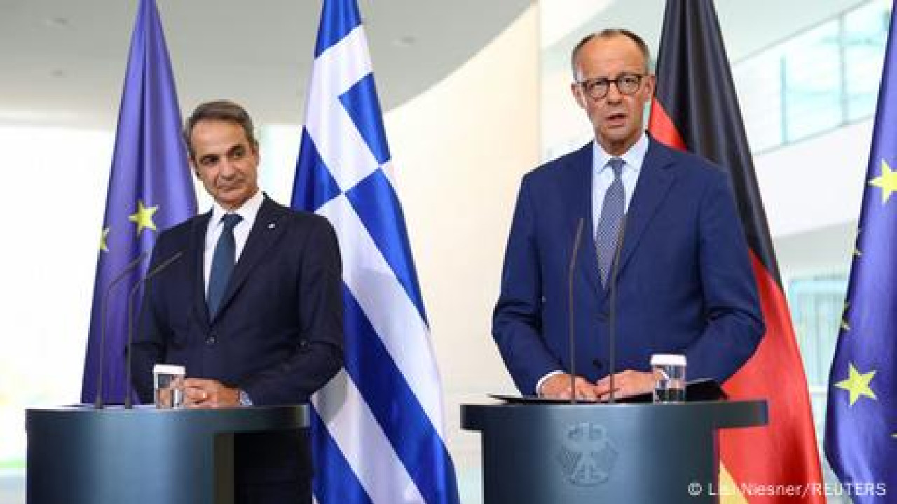 Εξαγγελίες Μερτς και «μαθήματα» από Μητσοτάκη