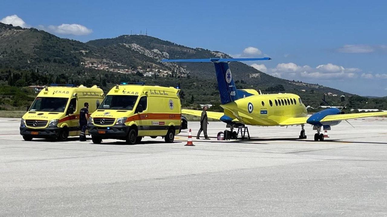 Γιατρός με αεροσκάφος του ΕΚΑΒ μετέβη σε Σαντορίνη και Μυτιλήνη για να σώσει δυο ζωές Γιατρός με αεροσκάφος του ΕΚΑΒ μετέβη σε Σαντορίνη και Μυτιλήνη για να σώσει δυο ζωές