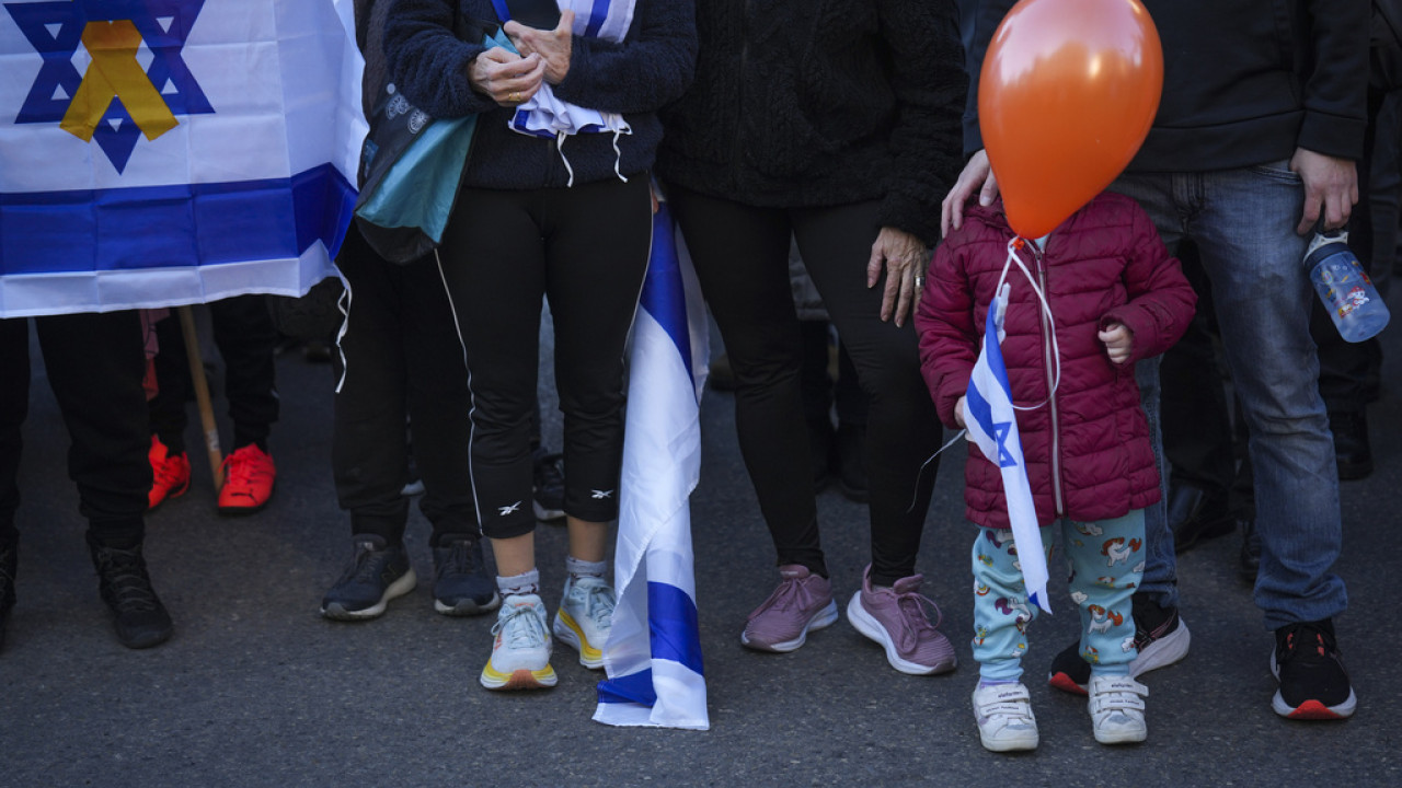 Το Ισραήλ ανακοίνωσε συμφωνία με τη Χαμάς για την επιστροφή των σορών 4 ομήρων