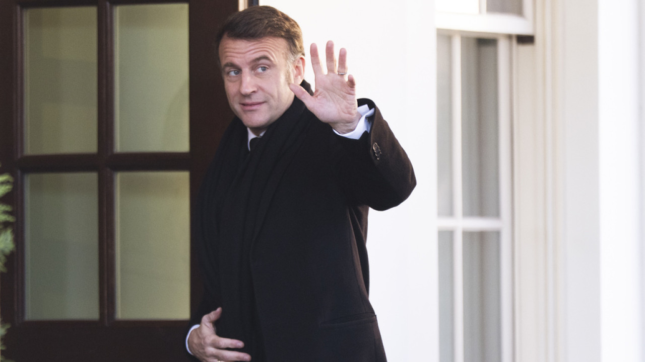 Μακρόν: Στόχος των χωρών της ΕΕ η αύξηση αμυντικών δαπανών στο 3 με 3,5% του ΑΕΠ