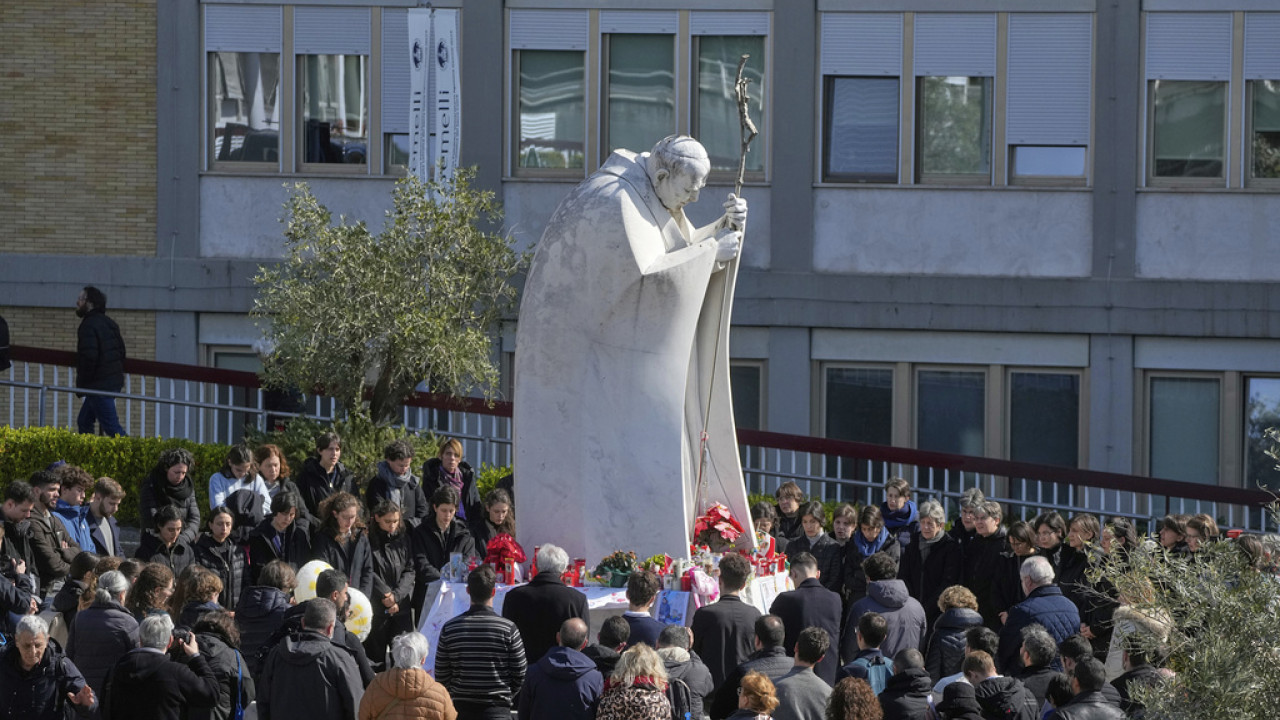 Το κυριακάτικο μήνυμα του πάπα Φραγκίσκου: «Σας ευχαριστώ για τις προσευχές σας»