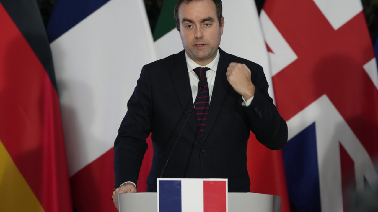 Υπουργός Άμυνας Γαλλίας: Η ομιλία του Τραμπ ήταν «μια κλωτσιά στον πισινό» για την Ευρώπη