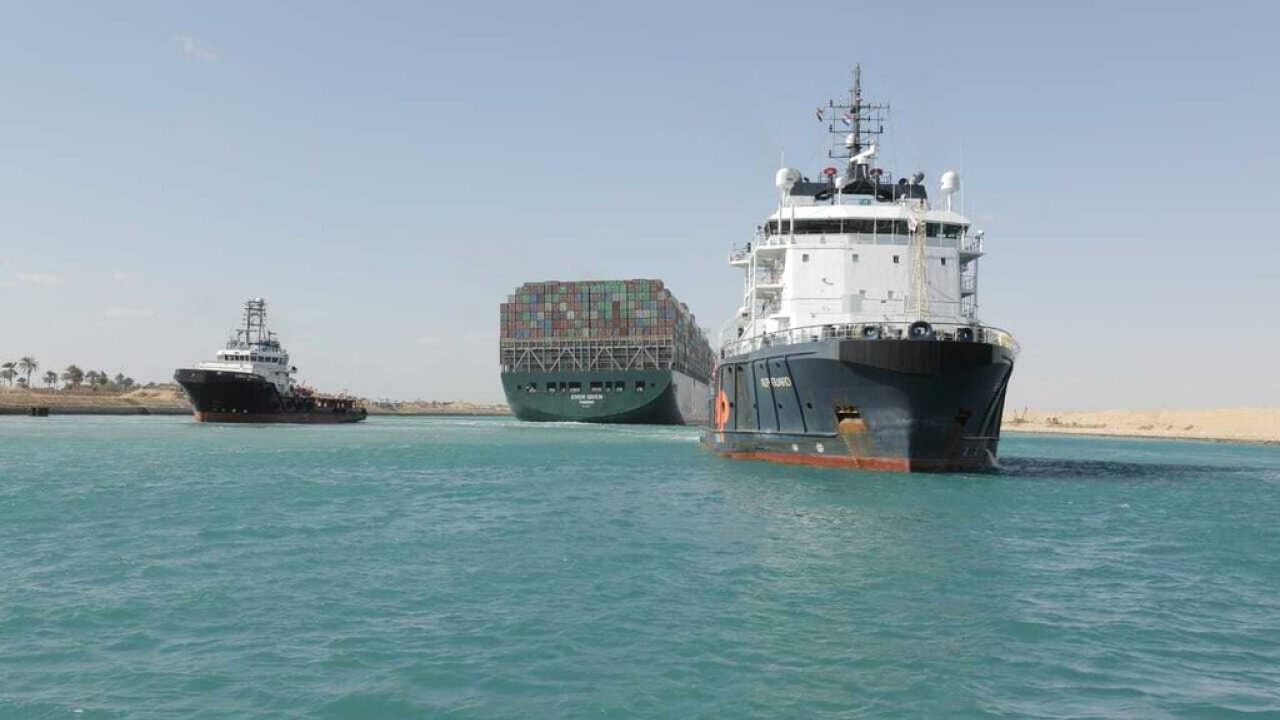 Επιστρέφουν τα Container Ships στη διώρυγα του Σουέζ μετά την εκεχειρία Ισραήλ – Χαμάς – Τι αλλάζει στους ναύλους