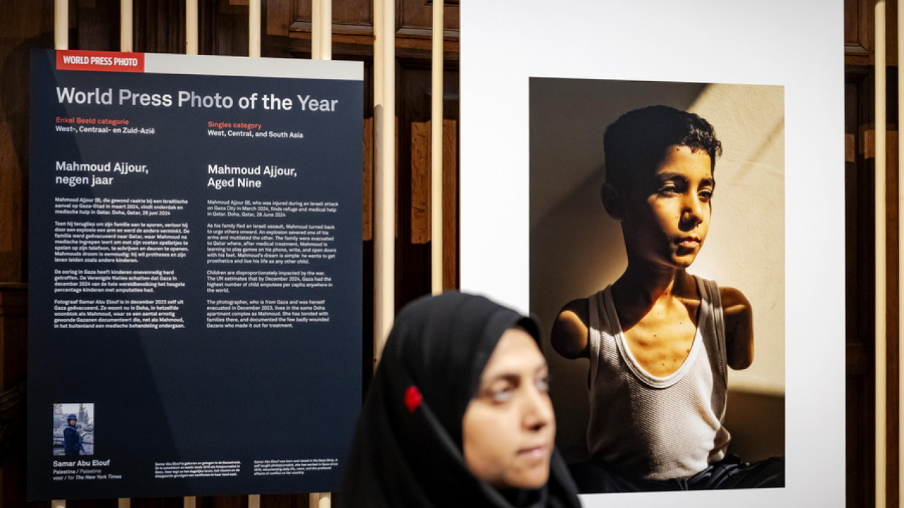 WORLD PRESS PHOTO: ΤΟ ΠΡΩΤΟ ΒΡΑΒΕΙΟ ΣΤΟ ΠΟΡΤΡΕΤΟ ΕΝΟΣ 9ΧΡΟΝΟΥ ΑΚΡΩΤΗΡΙΑΣΜΕΝΟΥ ΠΑΛΑΙΣΤΙΝΙΟΥ
