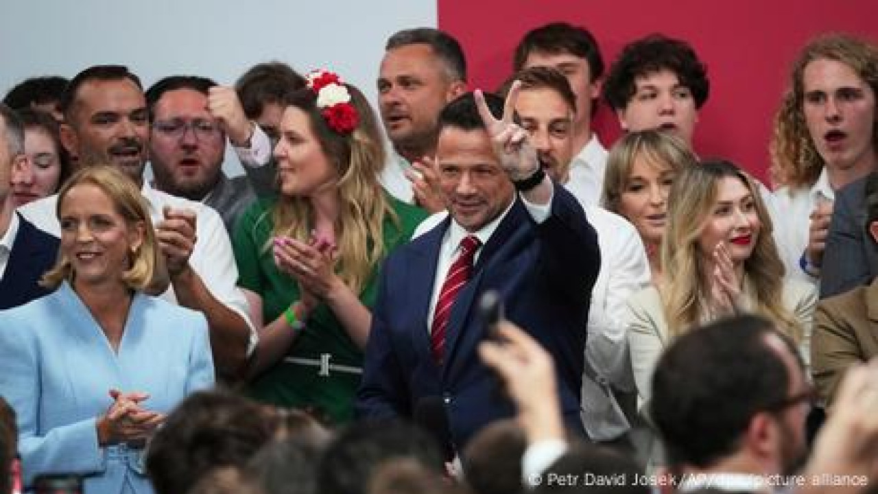 Πολωνία: Θρίλερ για την προεδρία – μπροστά ο Τσασκόφσκι Πολωνία: Θρίλερ για την προεδρία – μπροστά ο Τσασκόφσκι