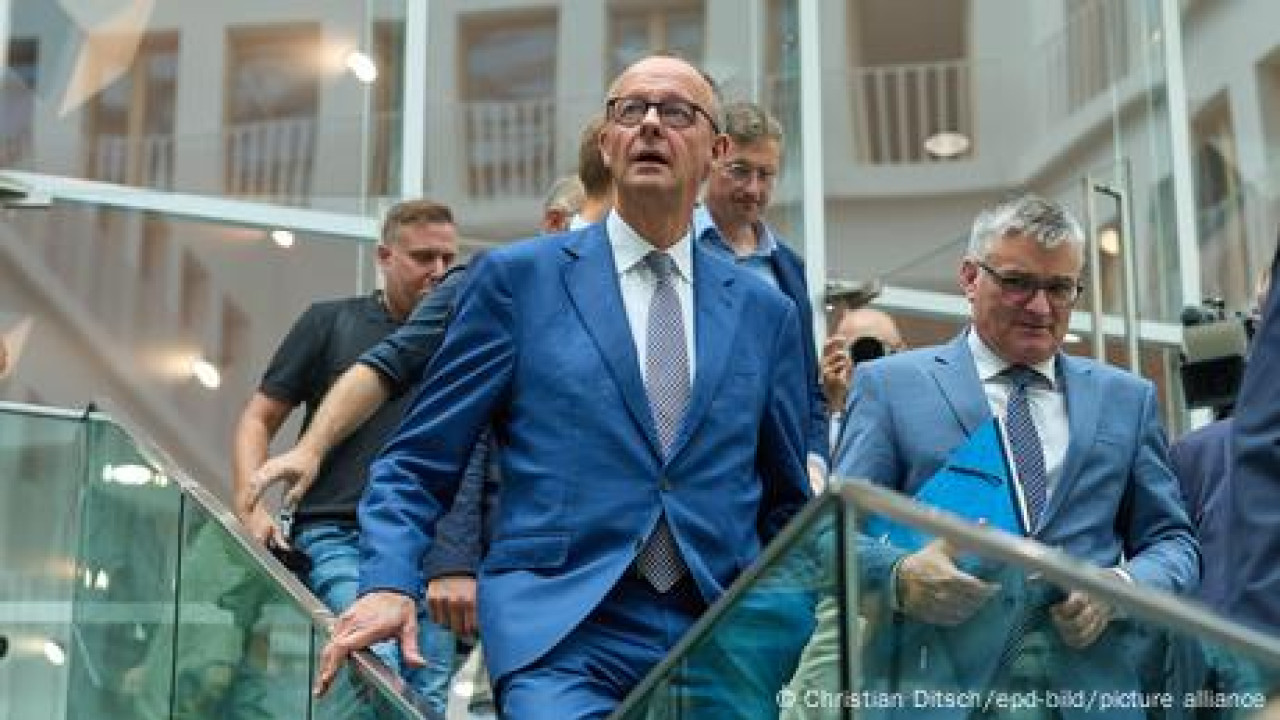 Γερμανία: Ισοπαλία CDU/CSU με AfD σε νέα δημοσκόπηση Γερμανία: Ισοπαλία CDU/CSU με AfD σε νέα δημοσκόπηση