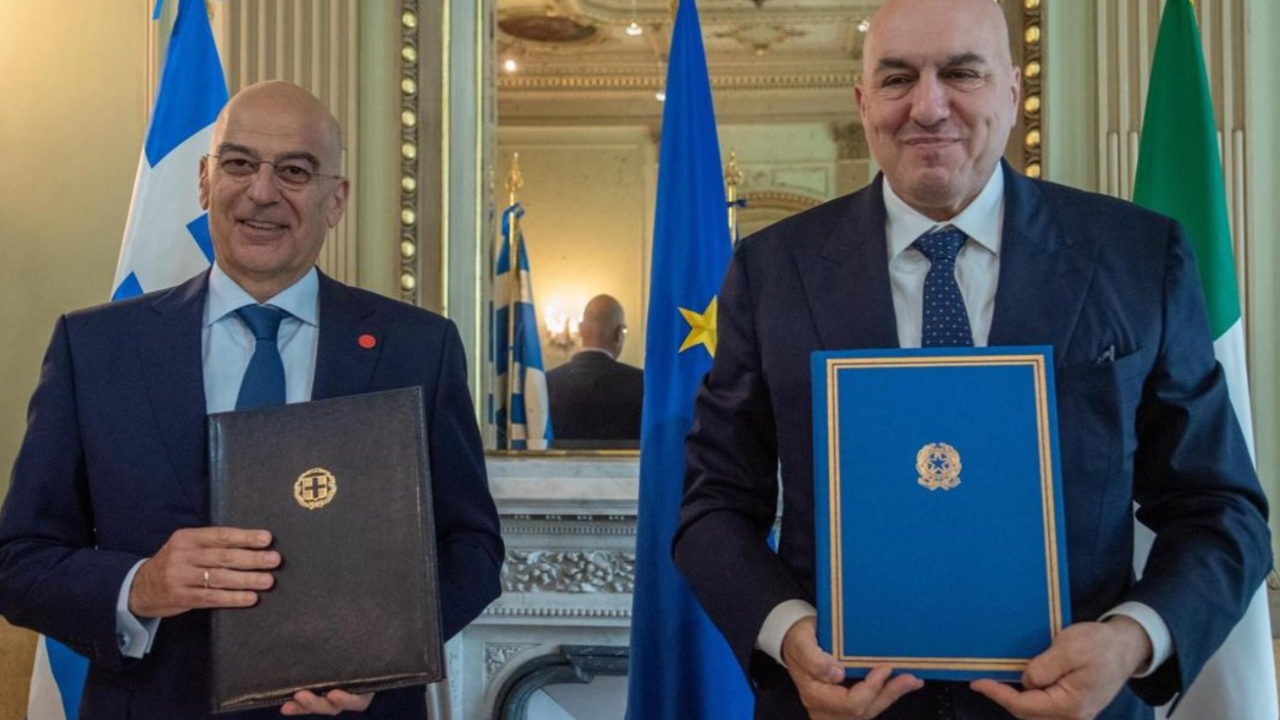 Συμφωνία για θέματα εναέριας αστυνόμευσης υπέγραψαν o Δένδιας και ο Ιταλός ομόλογός του