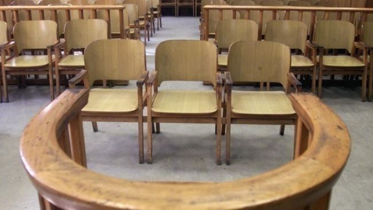 Πλημμύρες στη Μάνδρα: Εκ νέου δικάζονται 3 κατηγορούμενοι