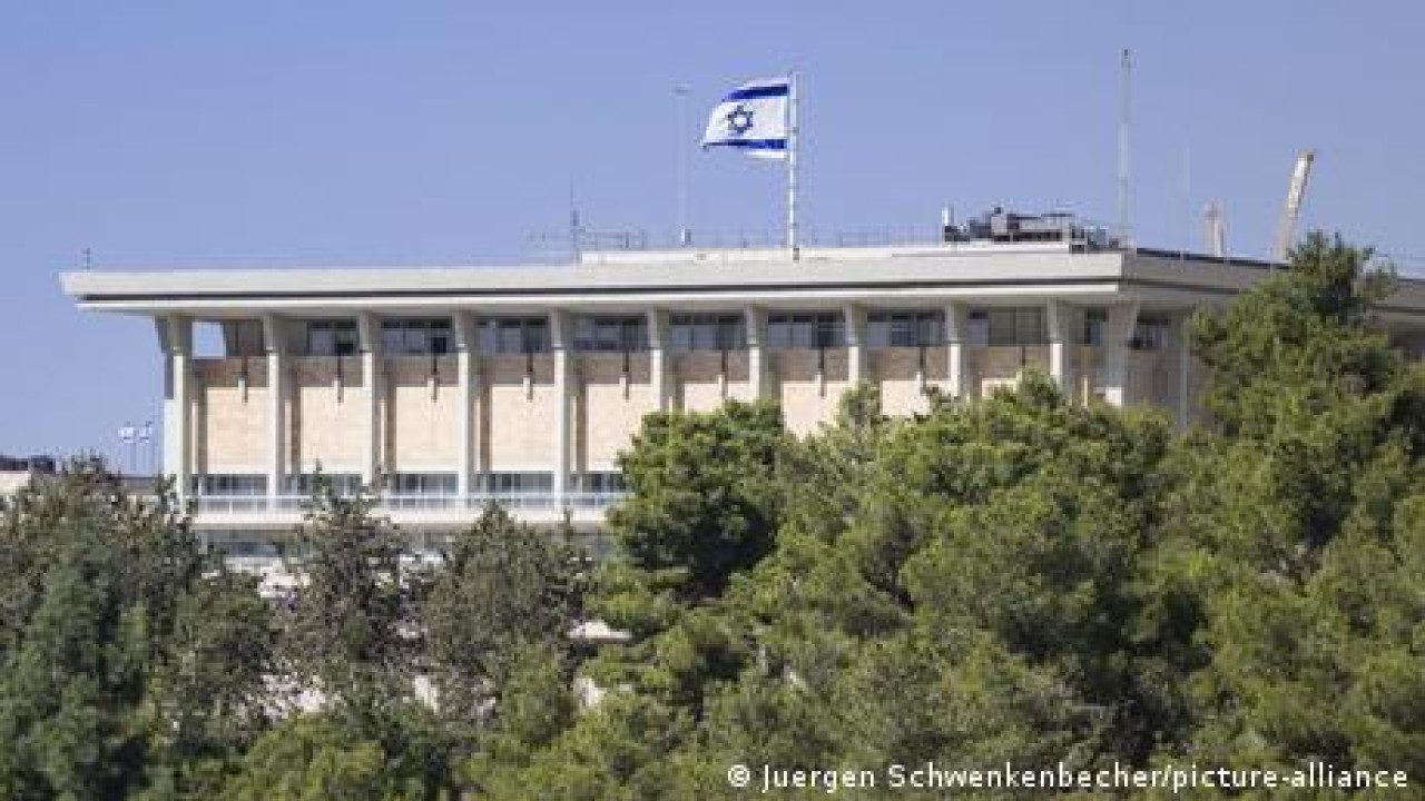 Οι υπερορθόδοξοι Εβραίοι διχάζουν και πάλι το Ισραήλ