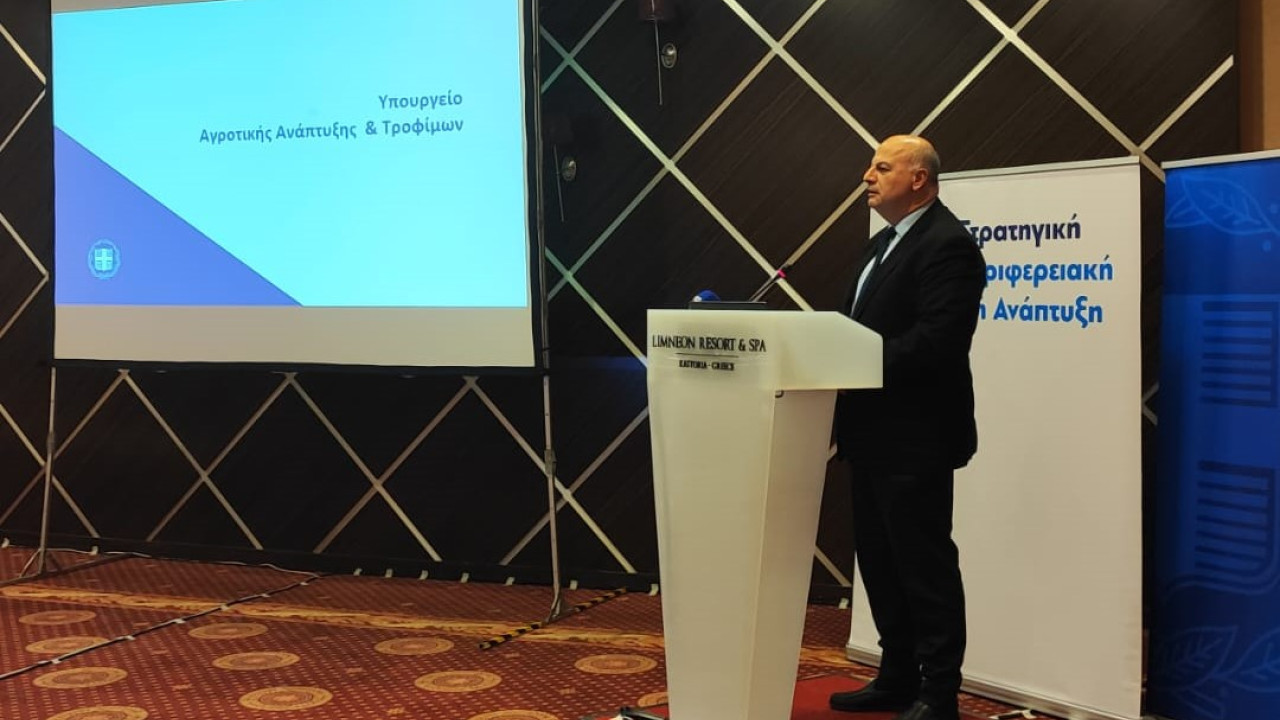 Τσιάρας: Ad Hoc πρόγραμμα αποζημίωσης των μηλοπαραγωγών ύψους 16 εκατ. ευρώ Τσιάρας: Ad Hoc πρόγραμμα αποζημίωσης των μηλοπαραγωγών ύψους 16 εκατ. ευρώ