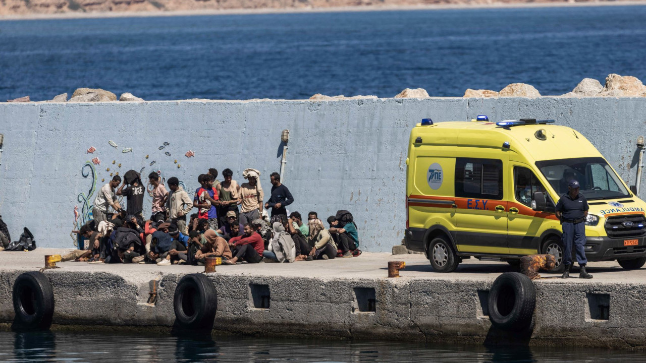 Τρίπολη προς Ευρωπαίους για μεταναστευτικό: «3 με 4 εκατ. παράνομοι μετανάστες στη Λιβύη» Τρίπολη προς Ευρωπαίους για μεταναστευτικό: «3 με 4 εκατ. παράνομοι μετανάστες στη Λιβύη»
