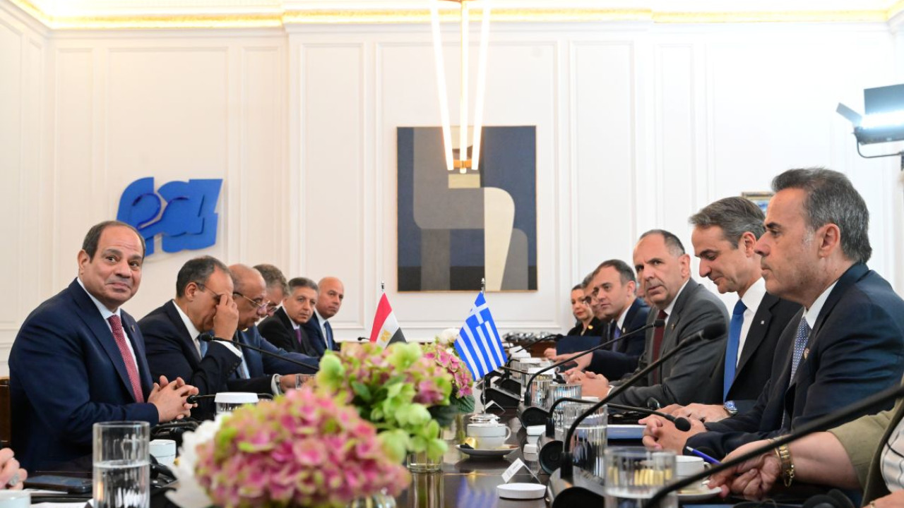 Στο Μαξίμου ο Αλ Σίσι - Σε εξέλιξη η συνεδρίαση του Ανωτάτου Συμβουλίου Συνεργασίας Ελλάδας-Αιγύπτου