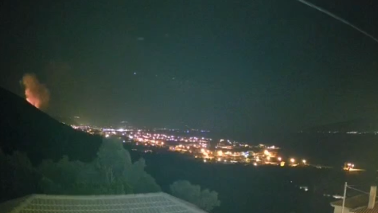 Βίντεο από τη στιγμή που ξέσπασε η πυρκαγιά στη Ναύπακτο Βίντεο από τη στιγμή που ξέσπασε η πυρκαγιά στη Ναύπακτο