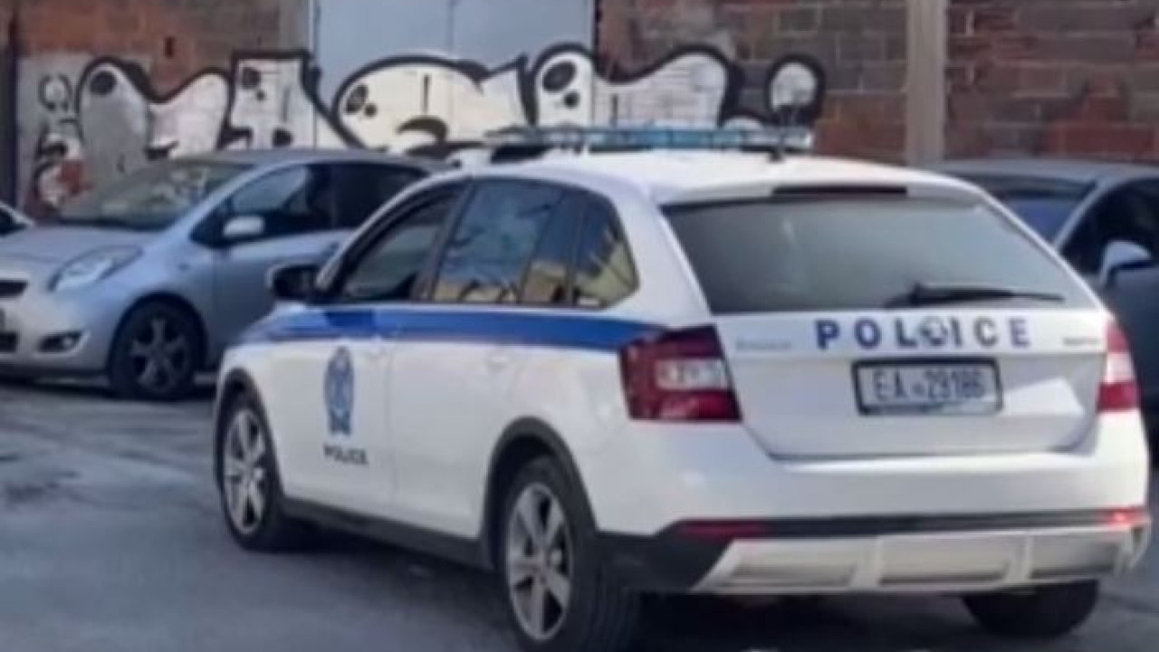 &Delta;ύ&omicron; &sigma;&upsilon;&lambda;&lambda;ή&psi;&epsilon;&iota;&sigmaf; &gamma;&iota;&alpha; &tau;&omicron;&nu; ά&nu;&delta;&rho;&alpha; &pi;&omicron;&upsilon; &beta;&rho;έ&theta;&eta;&kappa;&epsilon; &nu;&epsilon;&kappa;&rho;ό&sigmaf; &sigma;&epsilon; ό&chi;&eta;&mu;&alpha; &sigma;&tau;&alpha; Ά&nu;&omega; &Lambda;&iota;ό&sigma;&iota;&alpha; - &Tau;&iota; &sigma;&upsilon;&nu;έ&beta;&eta;