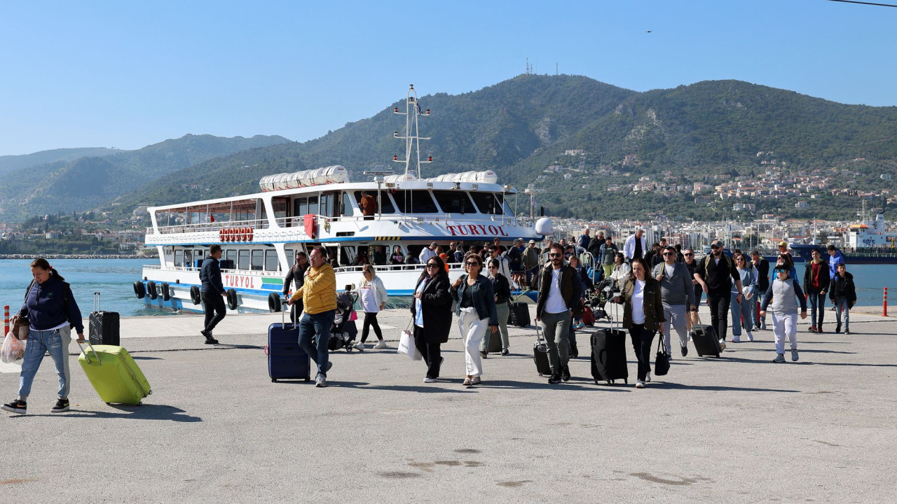 Πάνω από 350.000 Τούρκοι στα νησιά του βορείου Αιγαίου το 2024 – «Βούλιαξαν» Σάμος, Χίος και Λέσβος