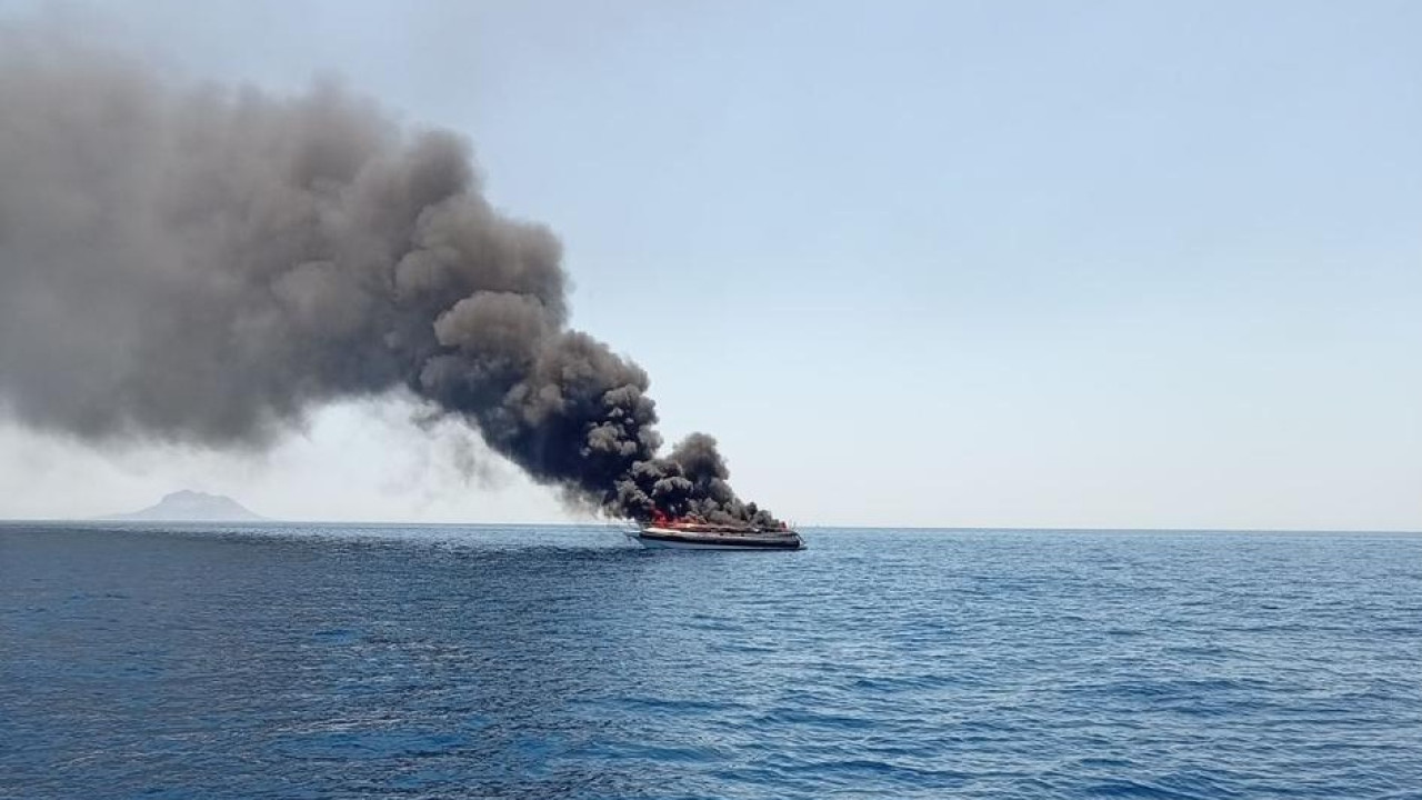 ΒΟΥΛΙΑΓΜΕΝΗ: ΦΩΤΙΑ ΣΕ ΤΑΧΥΠΛΟΟ - ΚΑΛΑ ΣΤΗΝ ΥΓΕΙΑ ΤΟΥΣ ΟΙ ΕΠΙΒΑΙΝΟΝΤΕΣ