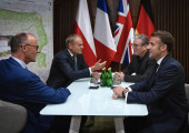 Ουκρανία: Μακρόν, Μερτς, Στάρμερ και Τουσκ στο Κίεβο για τηλεδιάσκεψη της συμμαχίας των προθύμων