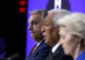 FT: Η ΕΕ ετοιμάζει Plan B με capital controls και δασμούς κατά της Ρωσίας