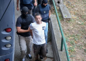 25χρονος 