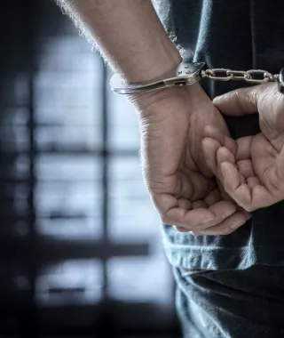 Προσωρινά κρατούμενος ο 51χρονος νονός, για τη σεξουαλική κακοποίηση του βαφτισιμιού του στο Ηράκλειο  