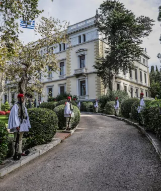 Παρέλαση πρώην στο Προεδρικό