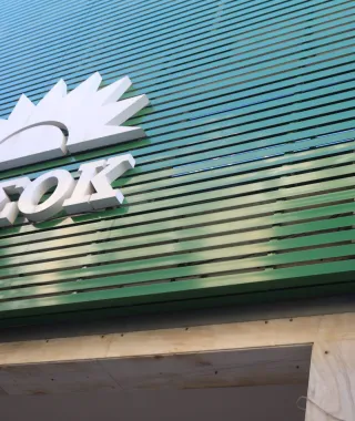 Μάχη πόρτα πόρτα για την Αττική - Το ΠΑΣΟΚ στις πλατείες και στα social media