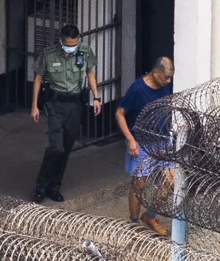 Τζίμι Λάι: Ο δισεκατομμυριούχος που δοκίμασε τα όρια της Κίνας και αυτό του κόστισε την ελευθερία του