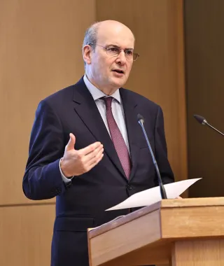 Χατζηδάκης: Για πρώτη φορά η Ελλάδα δεν έχει καθόλου ανασφάλιστα οχήματα