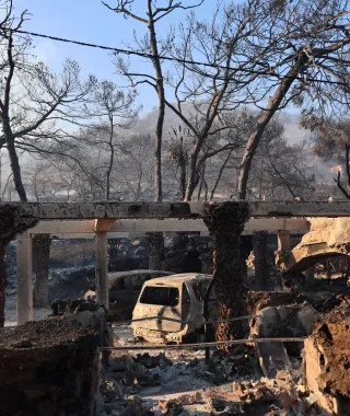 Deadly wildfire leaves extensive damage on Greece’s Salamina island