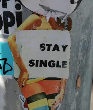 Η Gen Z γίνεται η πιο single γενιά;