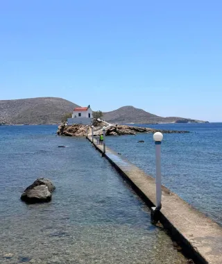 Λέρος: Ένα νησί ανάμεσα στην ιστορία, τη θάλασσα και τις μεγάλες γεύσεις