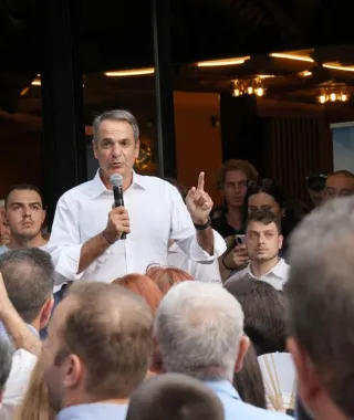 Μητσοτάκης από Κοζάνη: Κατώτατος μισθός πάνω από 950 ευρώ πριν τις εκλογές 