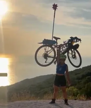 Με ποδήλατο από τη Δανία στο Λιτόχωρο – Η ιστορία της 34χρονης που δηλώνει «φοβητσιάρα», αλλά έκανε ολομόναχη 3.500 χλμ σε 52 ημέρες